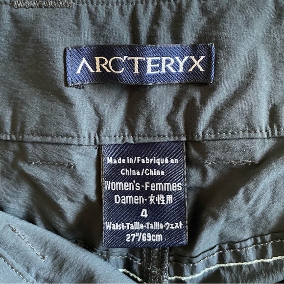 Arcteryx Rampart Hiking Shorts Women’s 4 Gray Bermuda Lightweight Gorpcore Cargo - Picture 2 of 15
